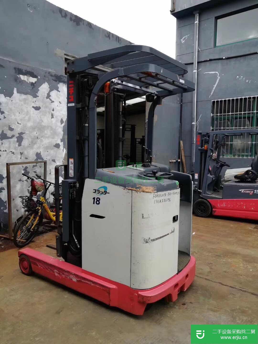 二手前移式電動叉車，力至優堆高5米站立式二手叉車個人轉讓