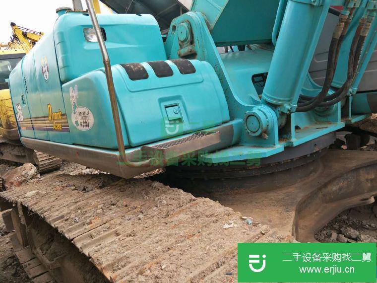 神鋼260二手挖掘機(jī)轉(zhuǎn)讓