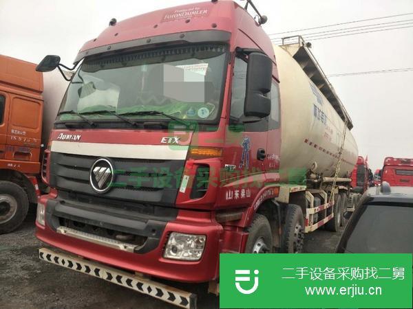 轉(zhuǎn)讓歐曼前四后八9.6米散裝水泥罐車