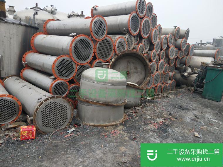 轉(zhuǎn)讓二手80平方冷凝器  二手不銹鋼儲罐
