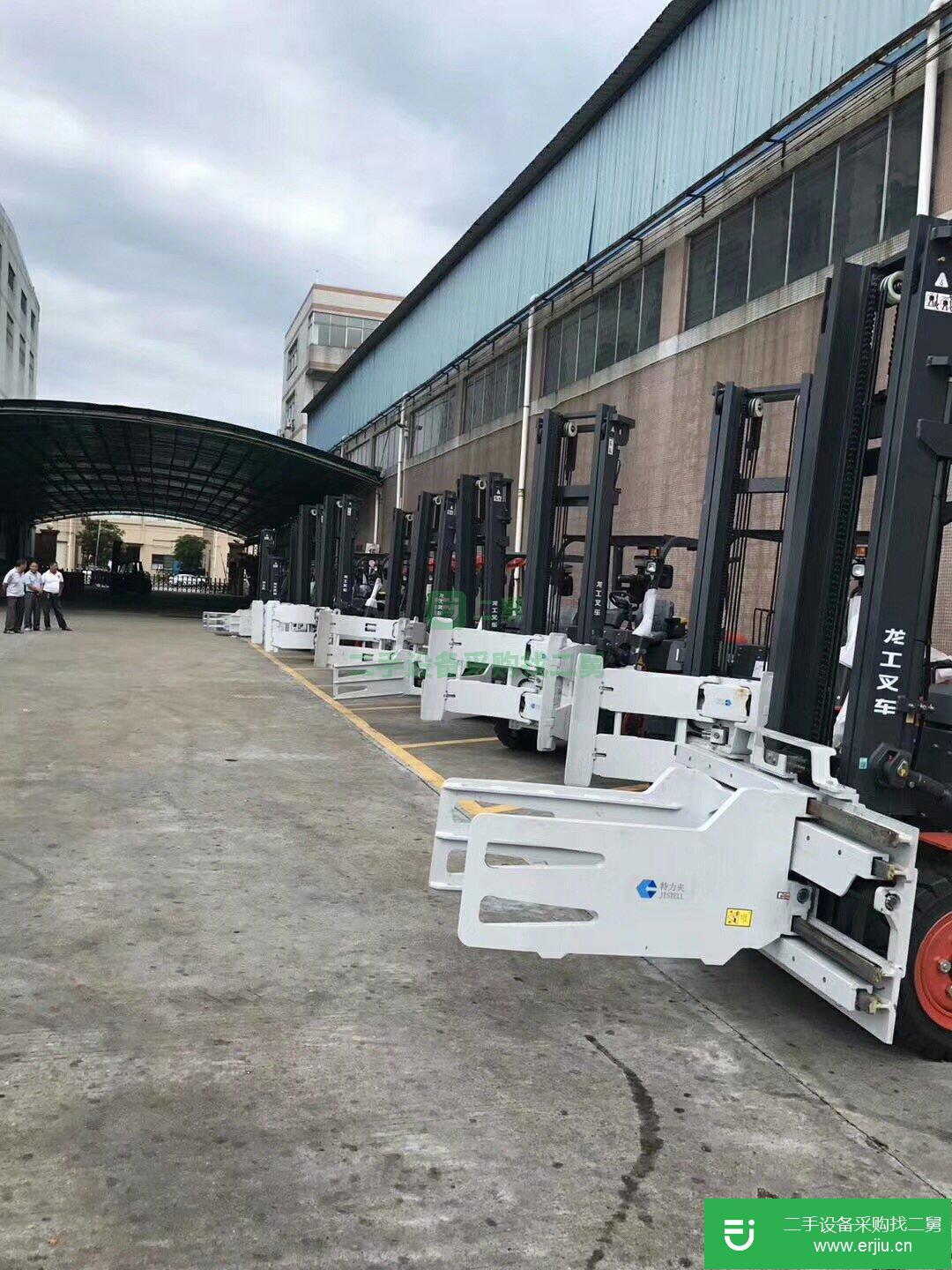 二手4米廢紙包夾叉車，3噸杭州柴油叉車免費定制