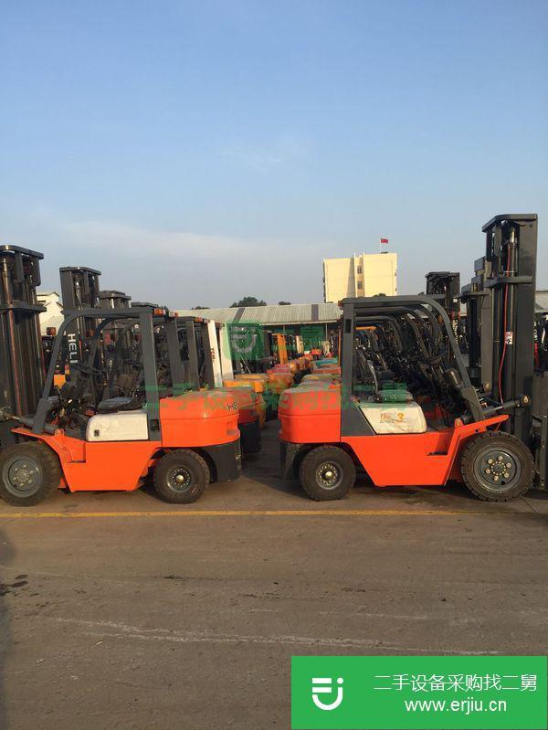 轉(zhuǎn)讓合力3噸叉車
