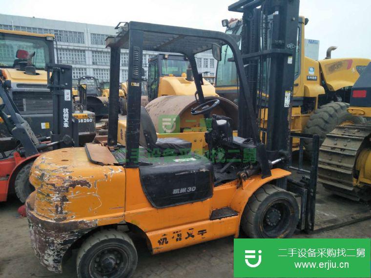 轉(zhuǎn)讓:二手2噸叉車出售-宜春