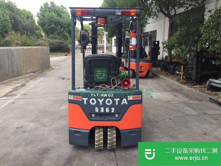 豐田1噸三支點小體積倉儲專用二手叉車，二手叉車價低
