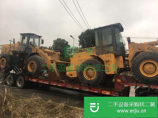 沙場倒閉緊急出售個人二手裝載機-柳工50裝載機三臺打包出售