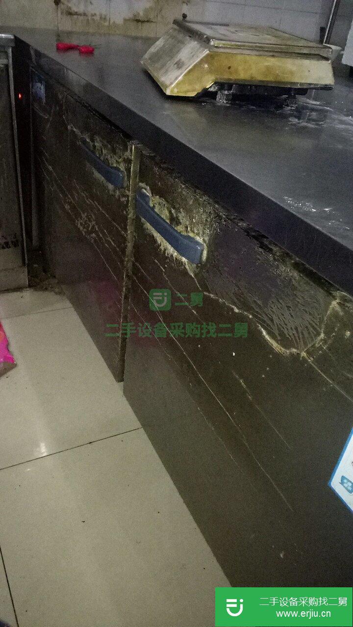 出售二手的兩城烤箱，和冰箱