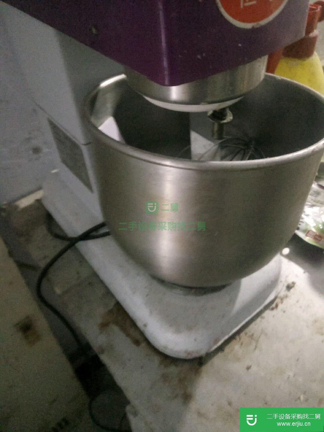烘焙設備蛋糕展示柜冷藏柜等等。。。