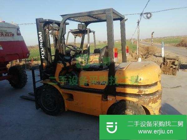 轉(zhuǎn)讓八成新的2011年的現(xiàn)代三噸叉車河北衡水的