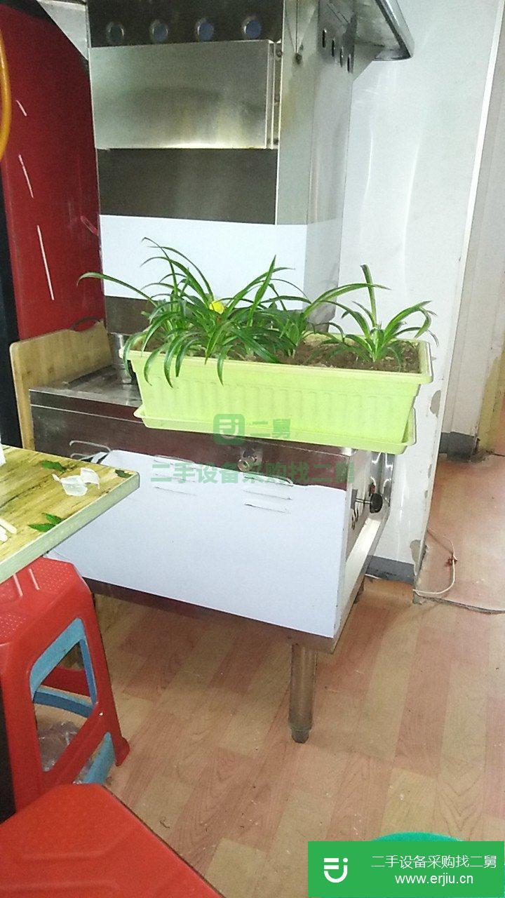 液化氣蒸包爐便宜處理了