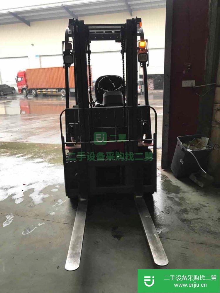 轉(zhuǎn)讓2噸合力電動(dòng)叉車，17年購(gòu)買原裝電池續(xù)航5小時(shí)