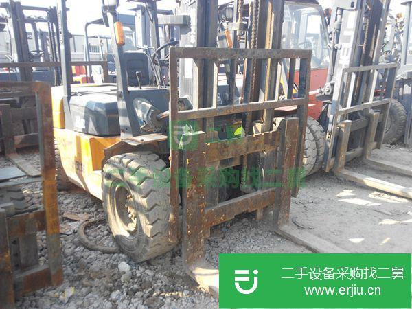 轉(zhuǎn)讓二手5噸合力杭叉叉車