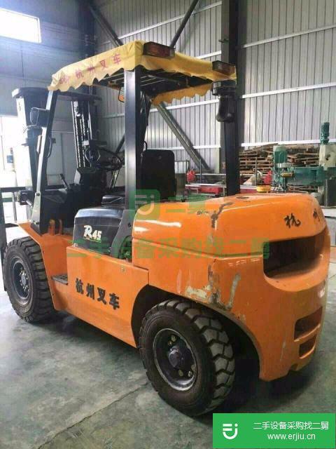 帶旋轉(zhuǎn)圓夾包二手叉車，卡斯卡特4米抱車，二手叉車個(gè)人轉(zhuǎn)讓 (二手4噸紙卷抱夾機(jī))