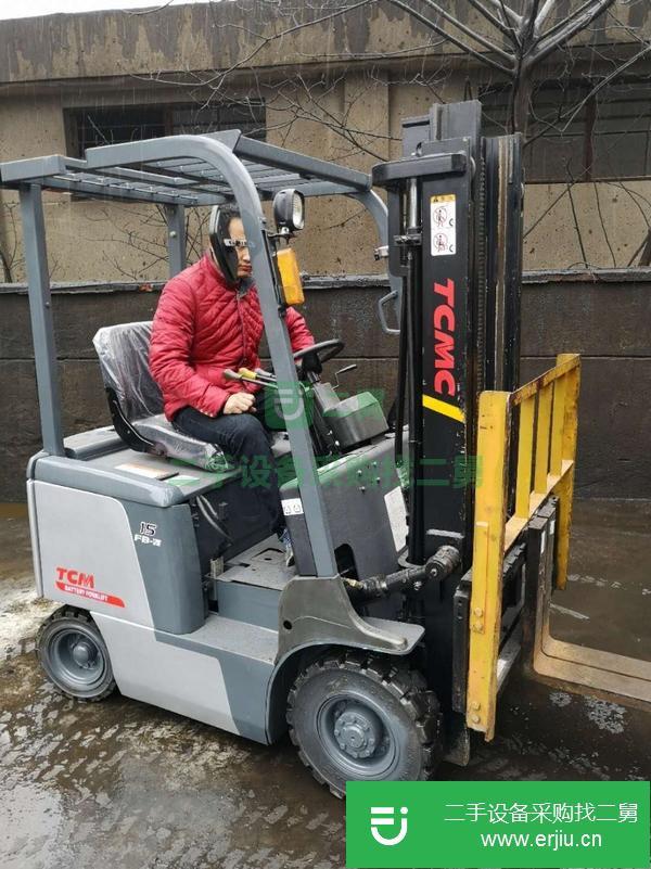 二手小型電瓶叉車,進口二手電動叉車出售