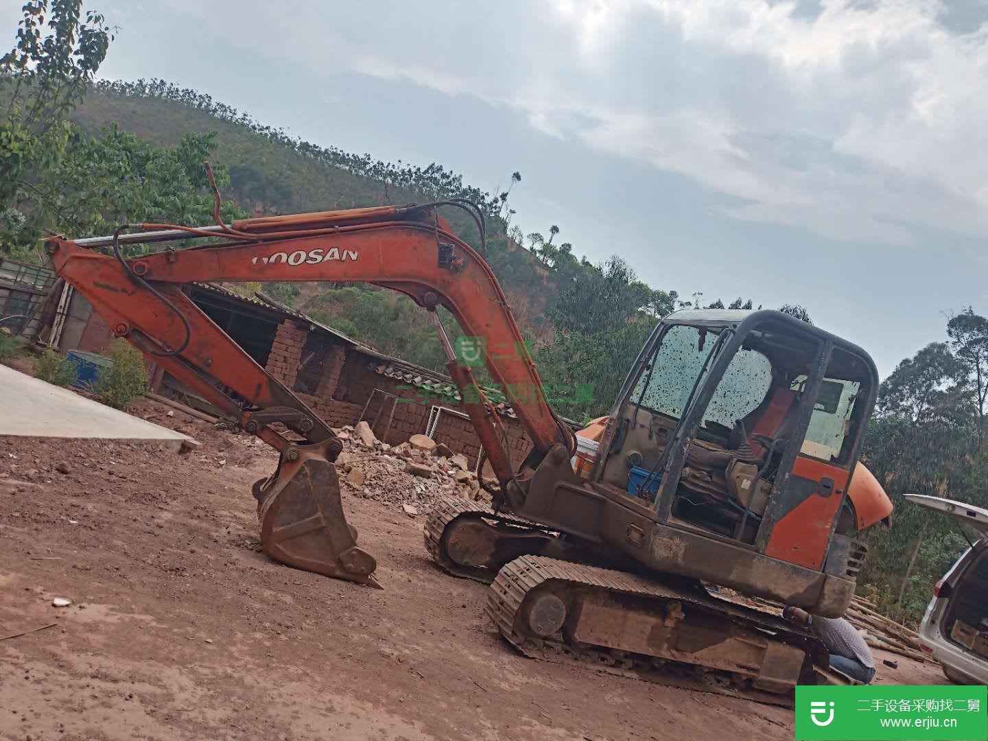 出售二手的九成新 的斗山60-7挖機