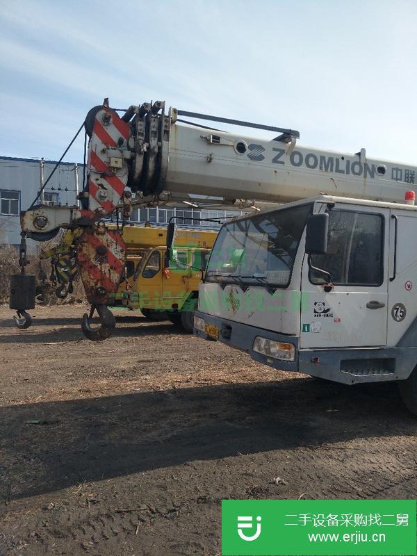 轉讓中聯重科25噸吊車4節桿