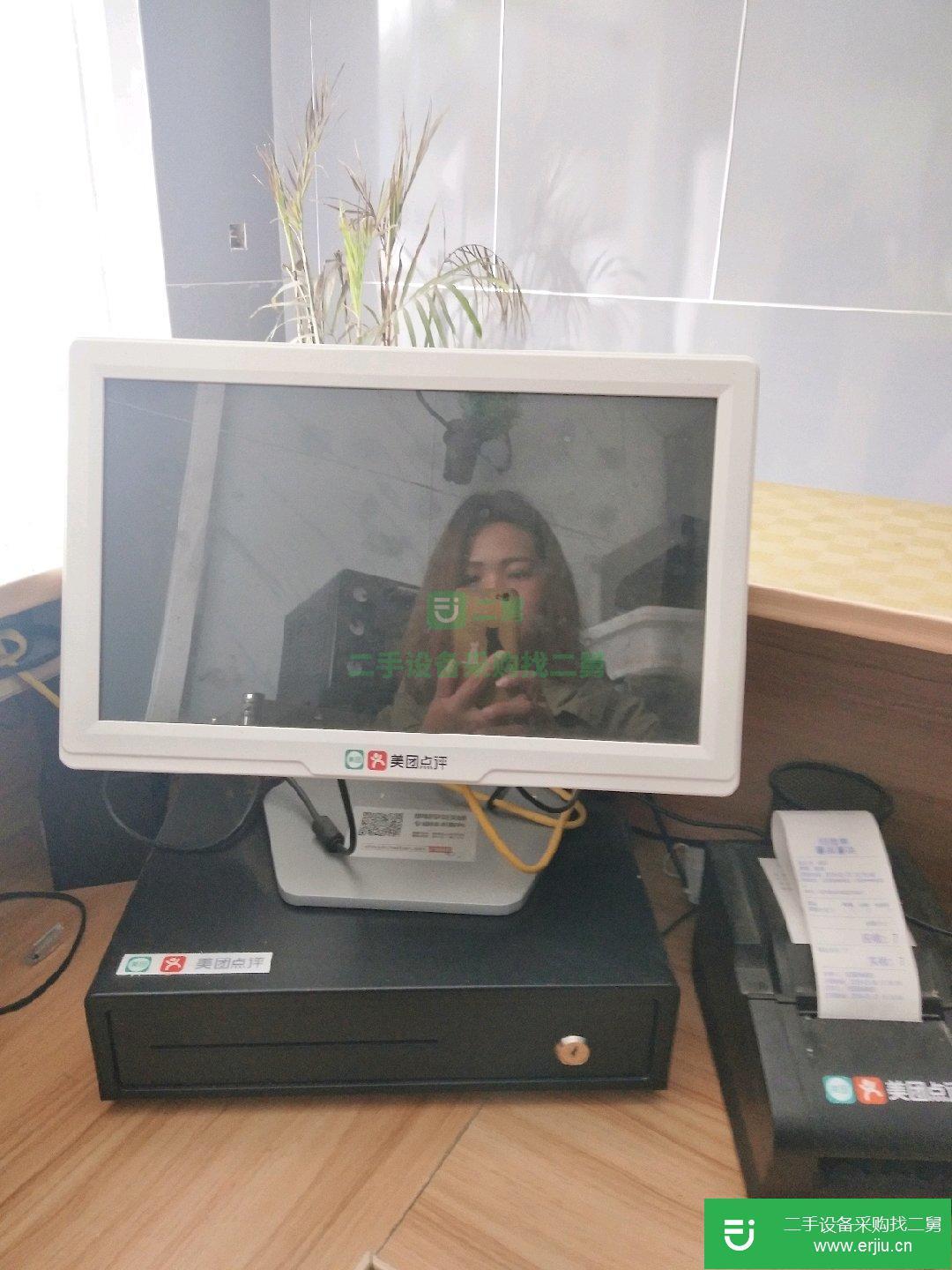 奶茶店全套設備打包帶走價格很便宜