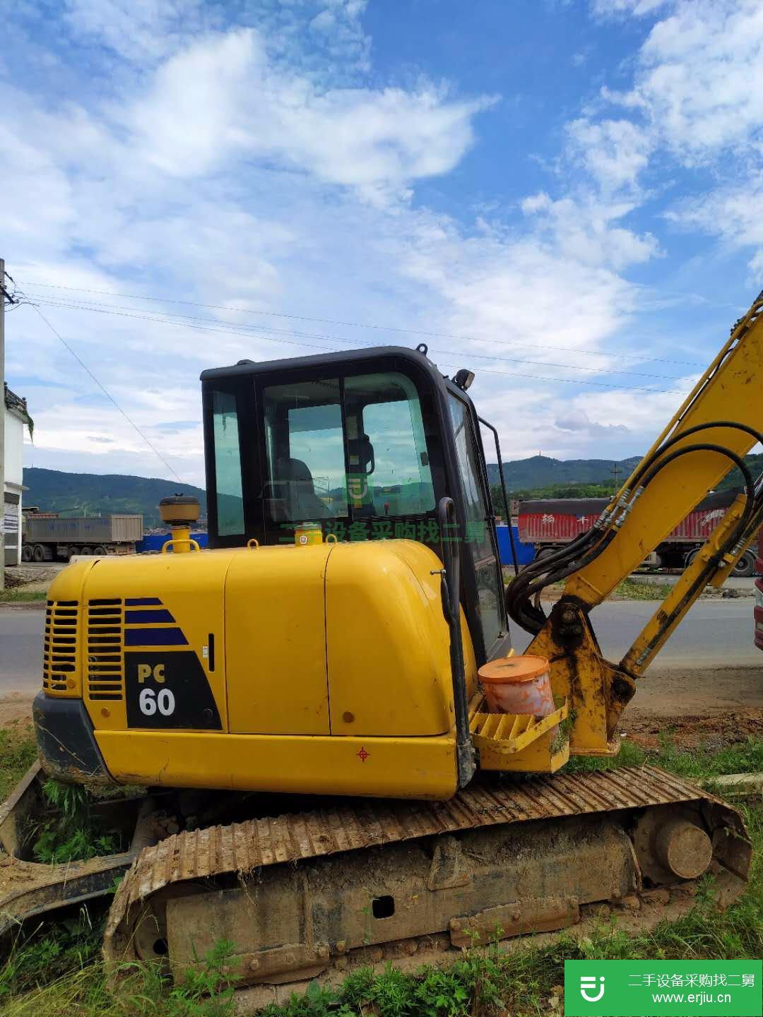 出售二手九成新小松 PC56-7 挖掘機