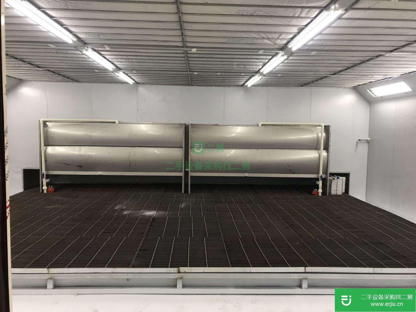 出售二手的九成新的噴漆房，干式噴漆柜