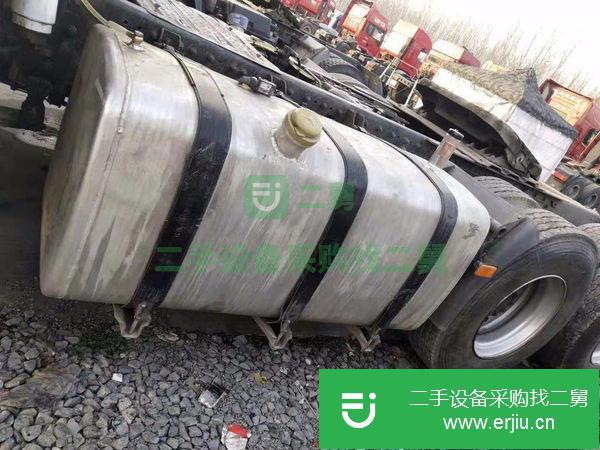 出售二手牽引車17年4月份天V  濰柴430馬力 國五排放   雙油箱