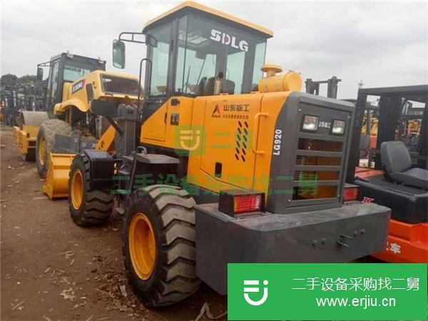 低價(jià)轉(zhuǎn)讓出售二手50裝載機(jī)，車況好
