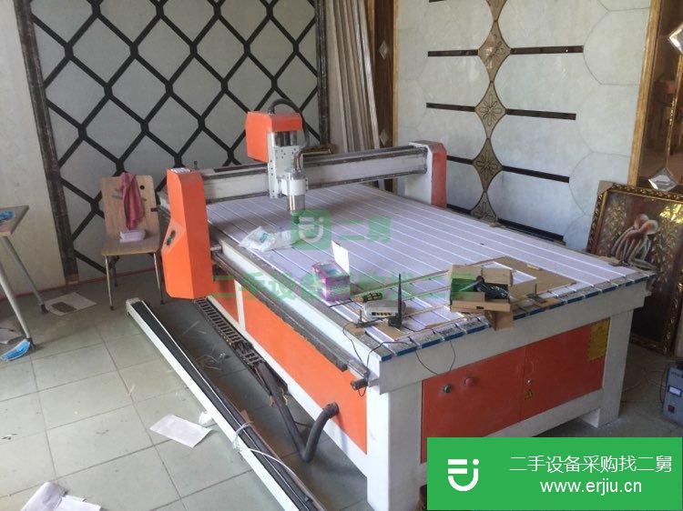 轉讓出售二手九成新雕刻機