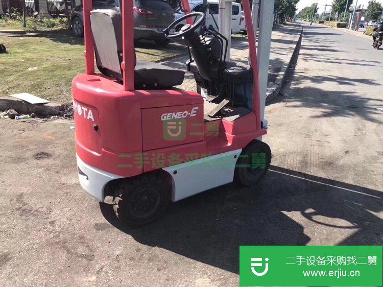 轉讓二手豐田1噸電動叉車，電梯樓層專用電動二手叉車質保
