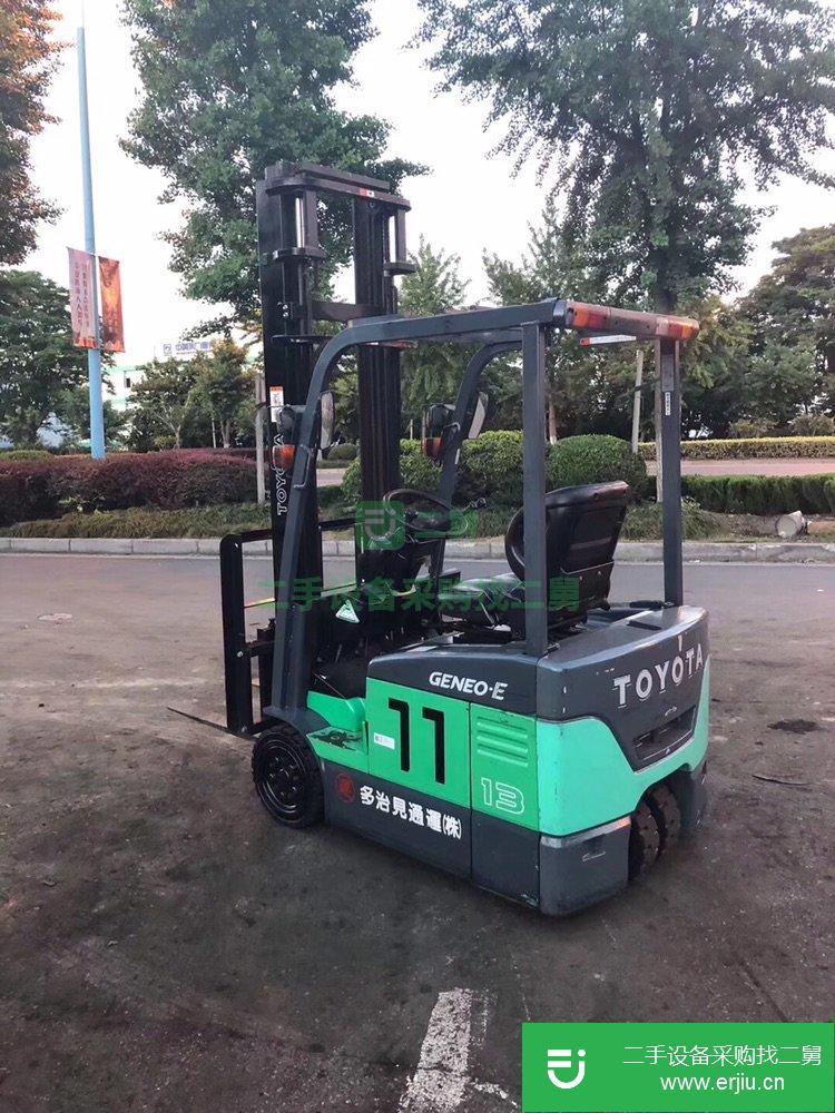 豐田1.3噸三支點電動叉車，個人倉儲小體積二手叉車價低
