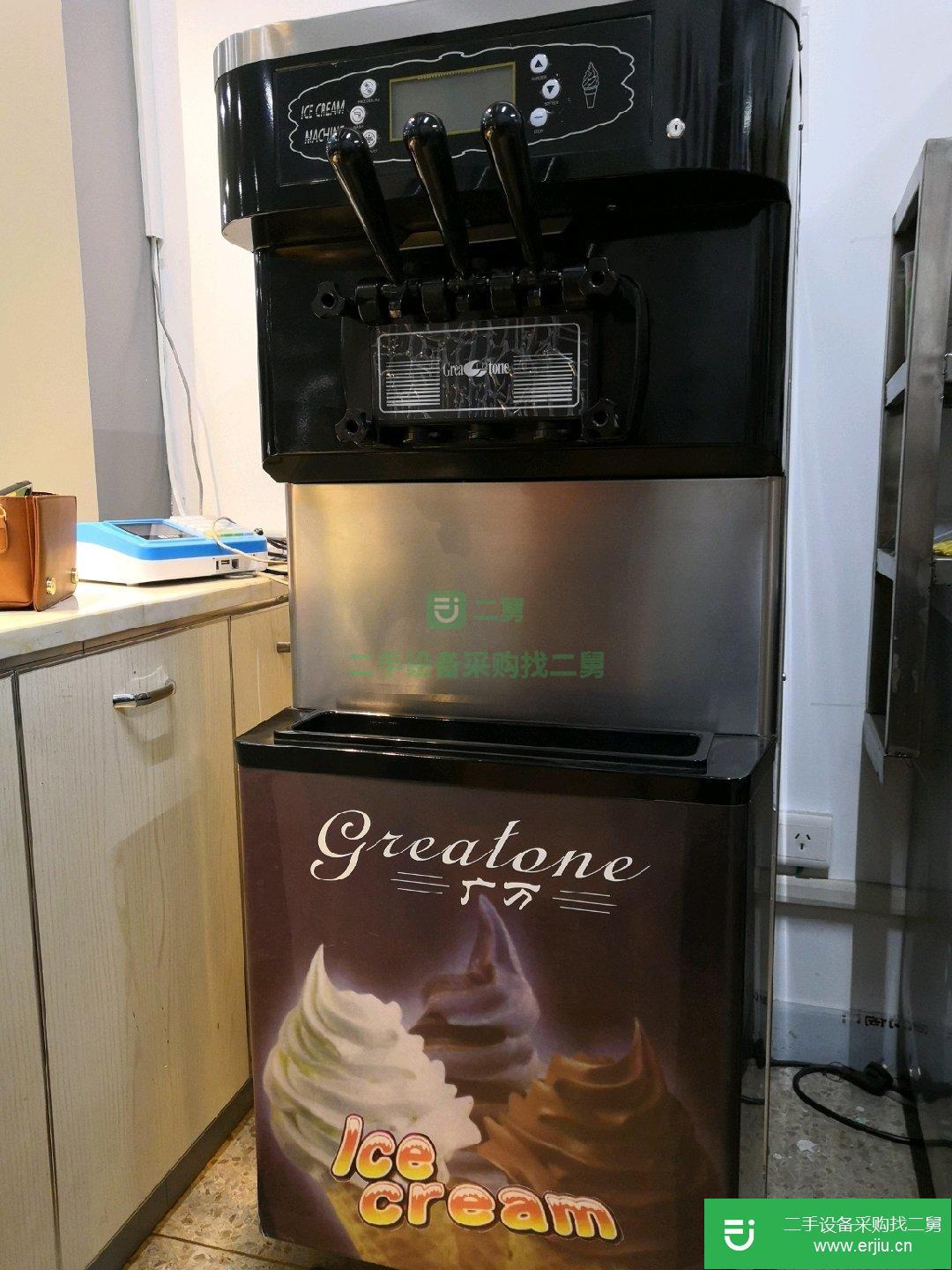 奶茶店冰淇淋機低價出售