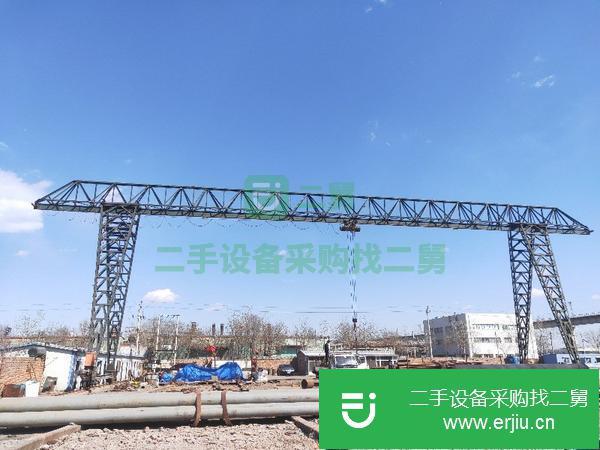 低價(jià)出售轉(zhuǎn)讓二手起重機(jī)
