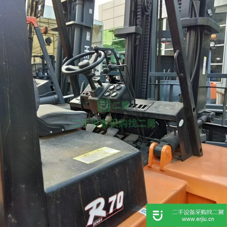 單位原車  2手杭州柴油叉車  載重7噸升高4米
