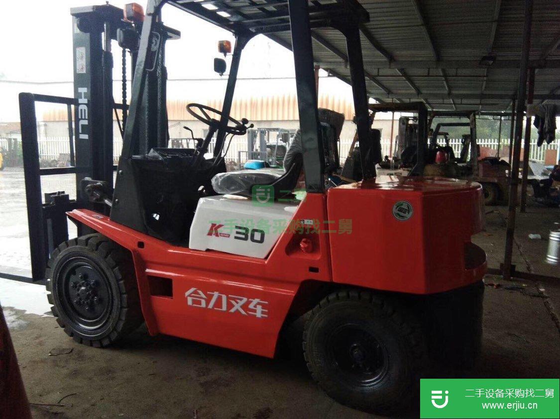 低價轉(zhuǎn)讓一臺合力3噸柴油二手叉車
