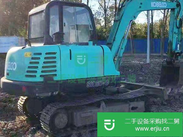 轉(zhuǎn)讓二手的小型的挖掘機(jī)