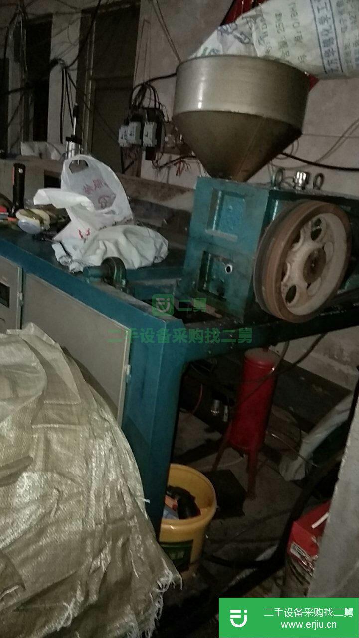 轉讓處理吹瓶機器，吹塑機