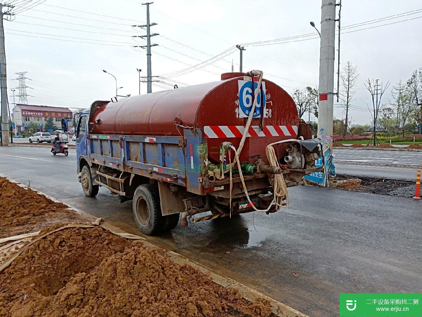 出售二手的10方灑水車自卸車