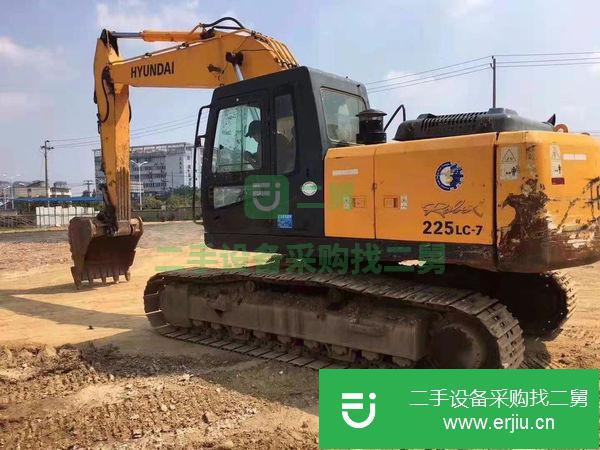 轉讓個人挖機!二手現代225-7,土方挖機,價格公道