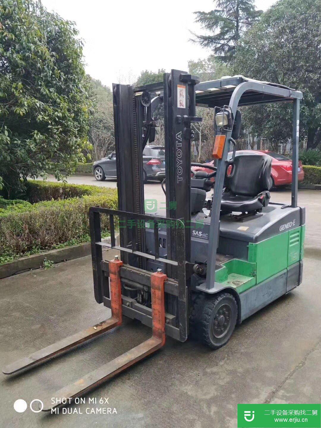 三支點豐田電動叉車，二手進口電瓶叉車免費送貨上門
