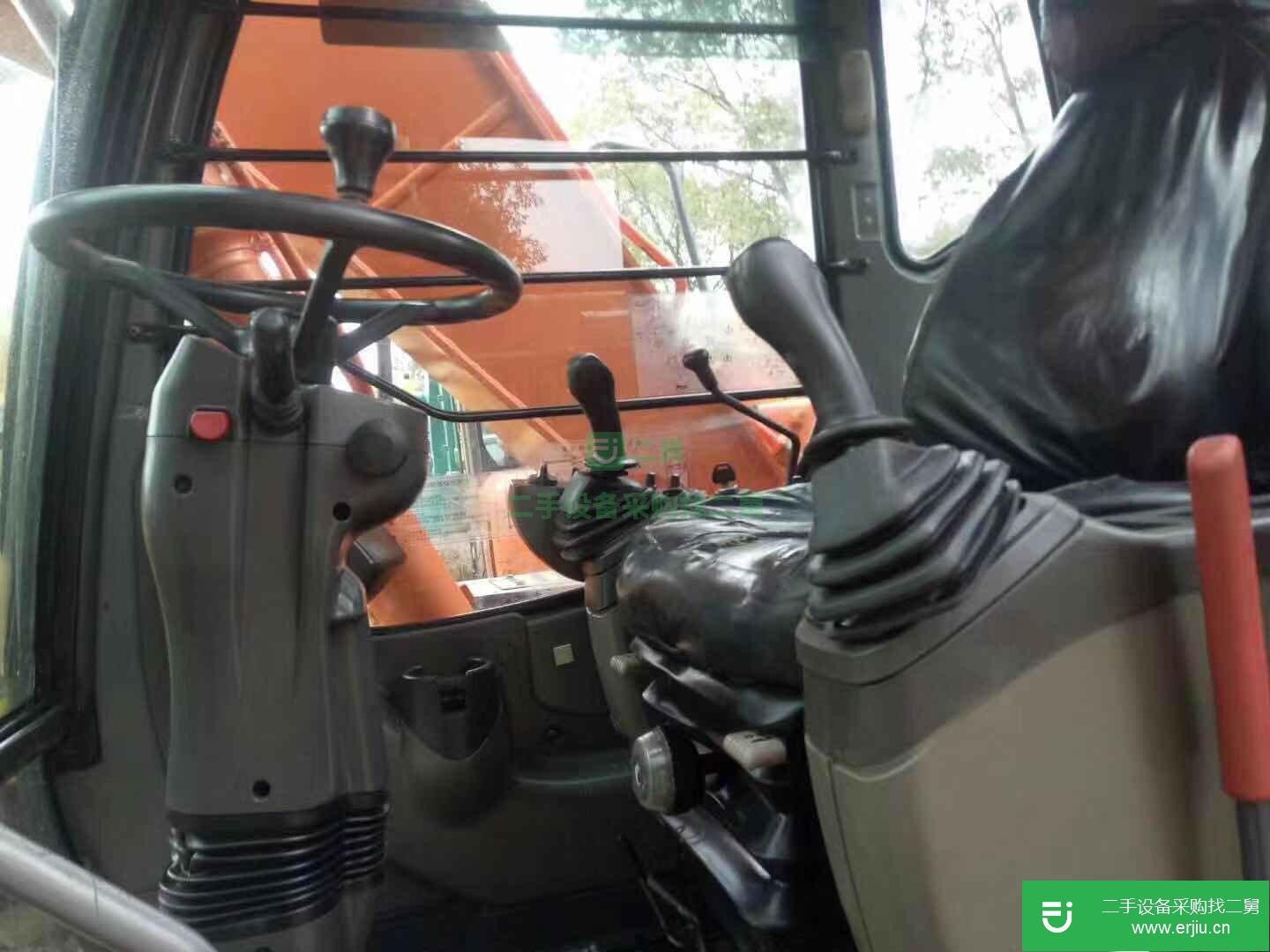 日立 ZX130W 挖掘機(jī) (支持按揭免費(fèi)包送)
