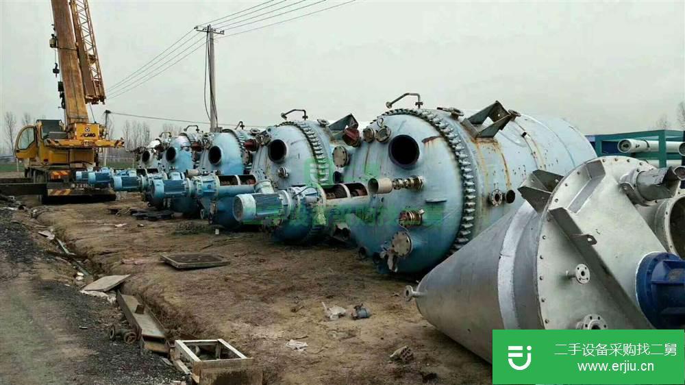 出售一批二手3噸5噸搪瓷反應釜