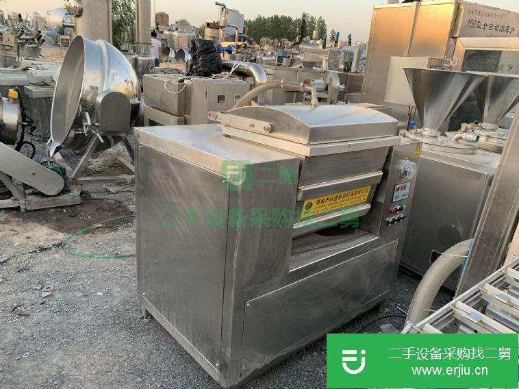 轉(zhuǎn)讓:諸城市科盛食品機(jī)械有限公司的25升真空和面機(jī)