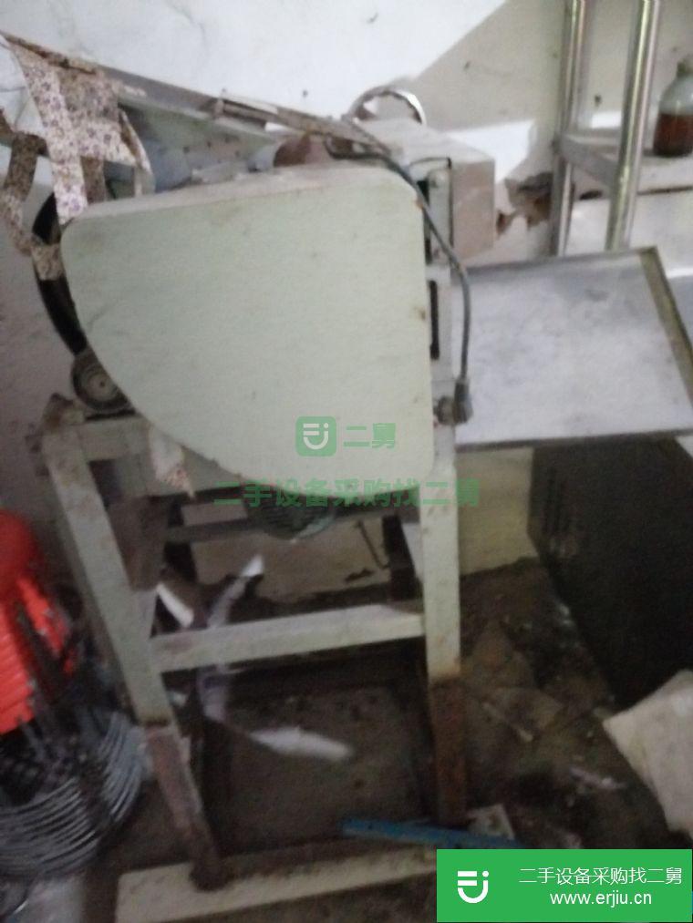 轉(zhuǎn)讓:超低價(jià)壓面機(jī)和面