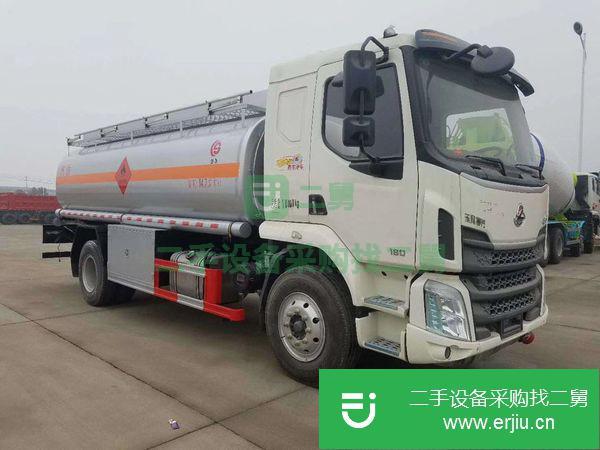 東風2至40噸油罐車低價出售可分期可包上戶