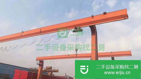 出售二手單梁、雙梁、橋式、門式起重機(jī)。室內(nèi)單梁起重機(jī)、室內(nèi)雙梁起重機(jī)