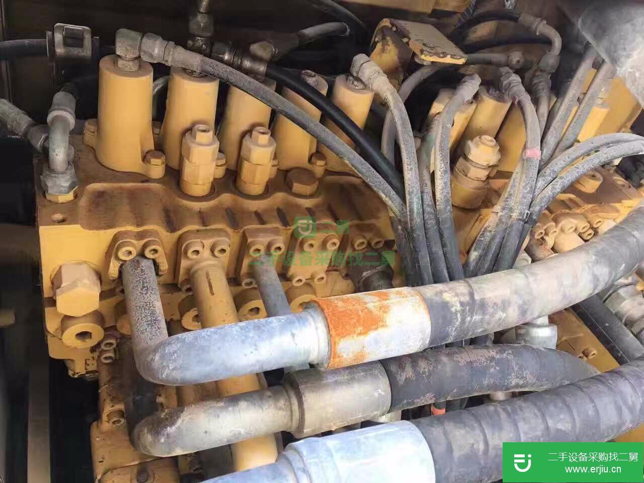 卡特彼勒 320D2 挖掘機 (車況非常不錯)