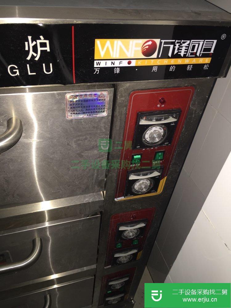 出售二手的九成新的三層烤爐，電壓380V