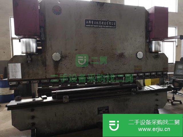 低價(jià)出售轉(zhuǎn)讓400乘4米折彎機(jī)。