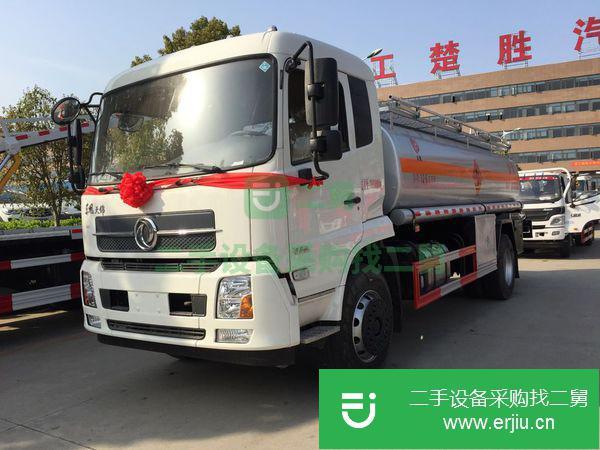 東風2至40噸油罐車低價出售可分期可包上戶