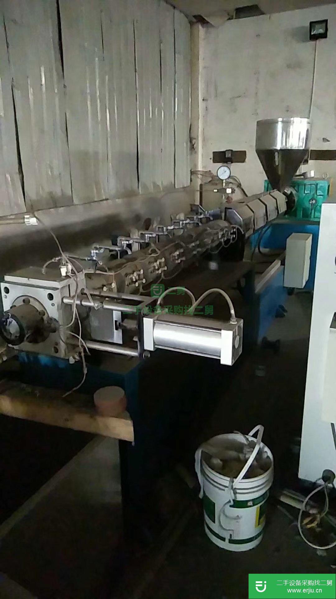 塑料擠出發泡機(滾邊條機)