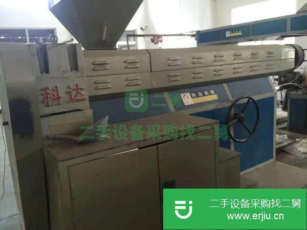 轉(zhuǎn)讓處理科達(dá)1米淋膜機(jī),單螺桿、雙模頭,成色自己看,另有插邊機(jī)一臺