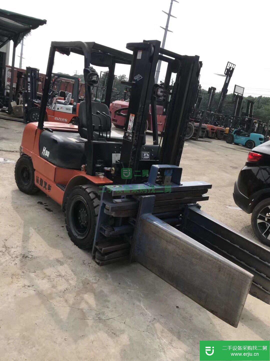 二手卡斯卡特帶旋轉包夾叉車，3噸合力柴油叉車免費安裝