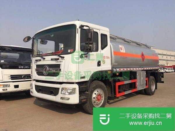 二手的5噸油罐車出售